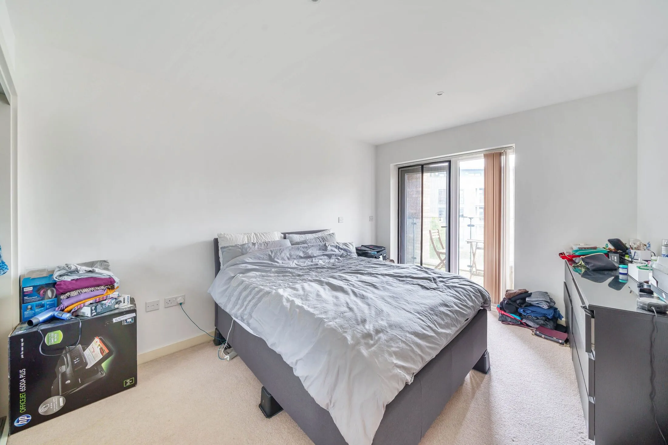 Flat Howard Road in Greater London