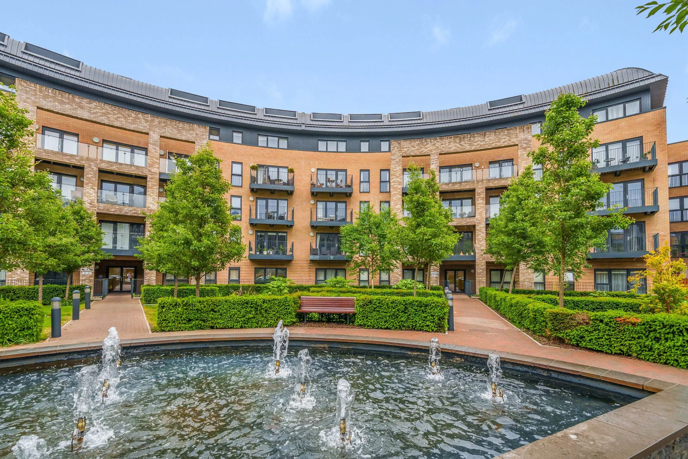 Flat Howard Road in Greater London