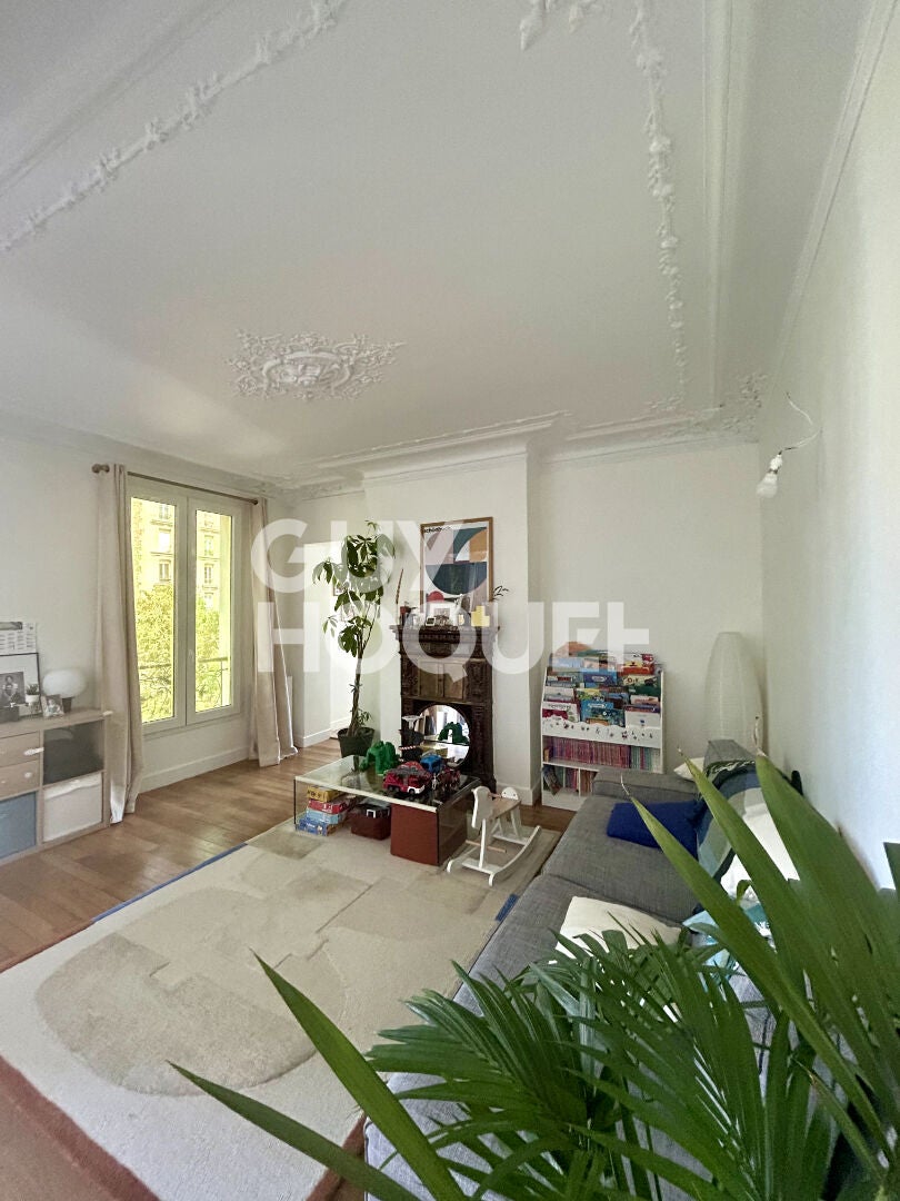 Appartement Rue des Maraîchers à Paris