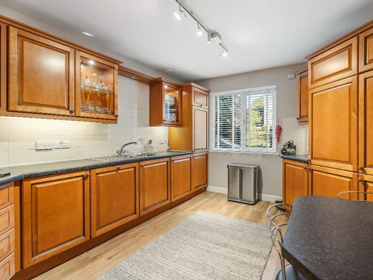 Flat Esdaile Park in City of Edinburgh