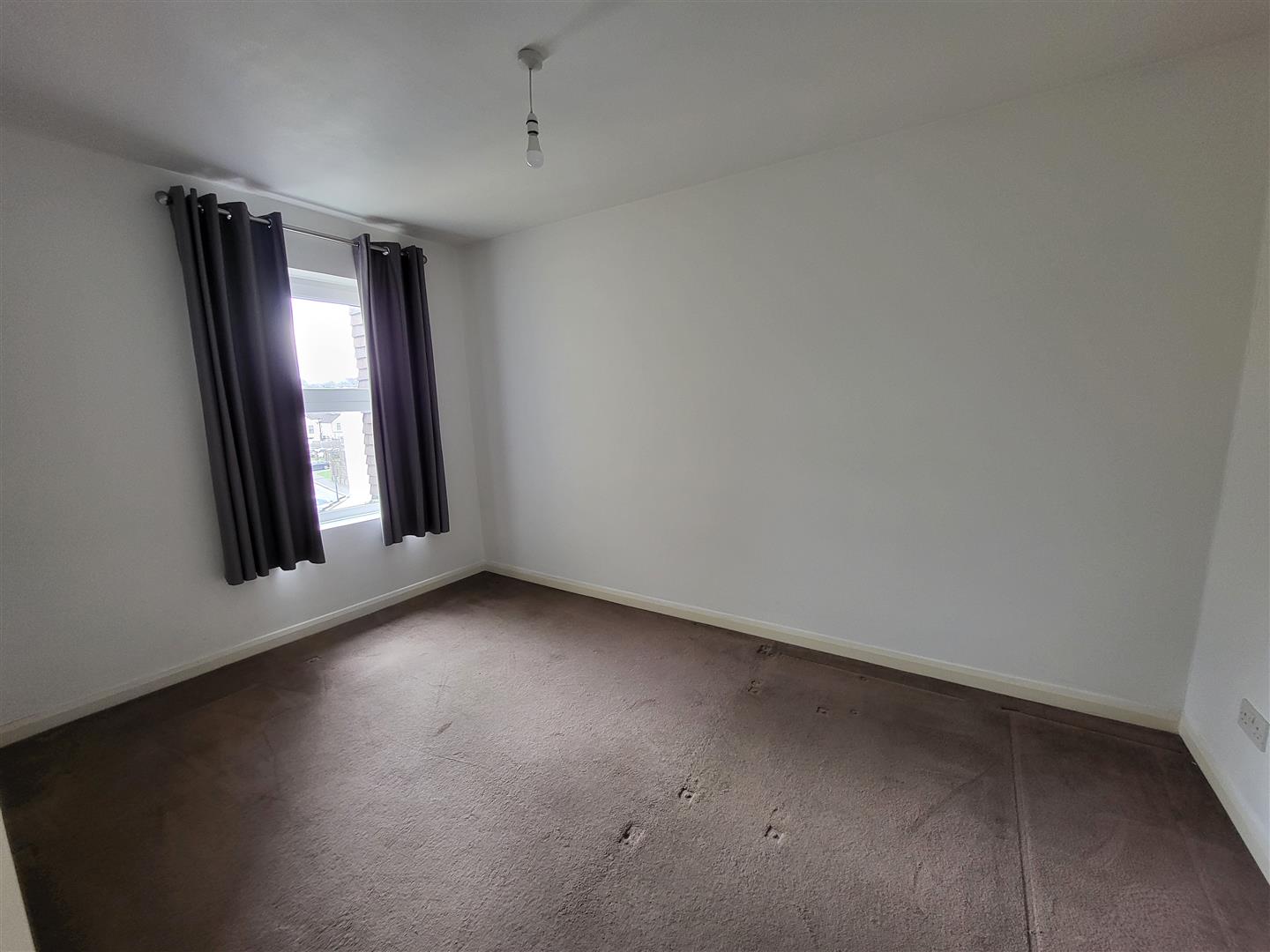 Flat Maidstone Road in Rochester