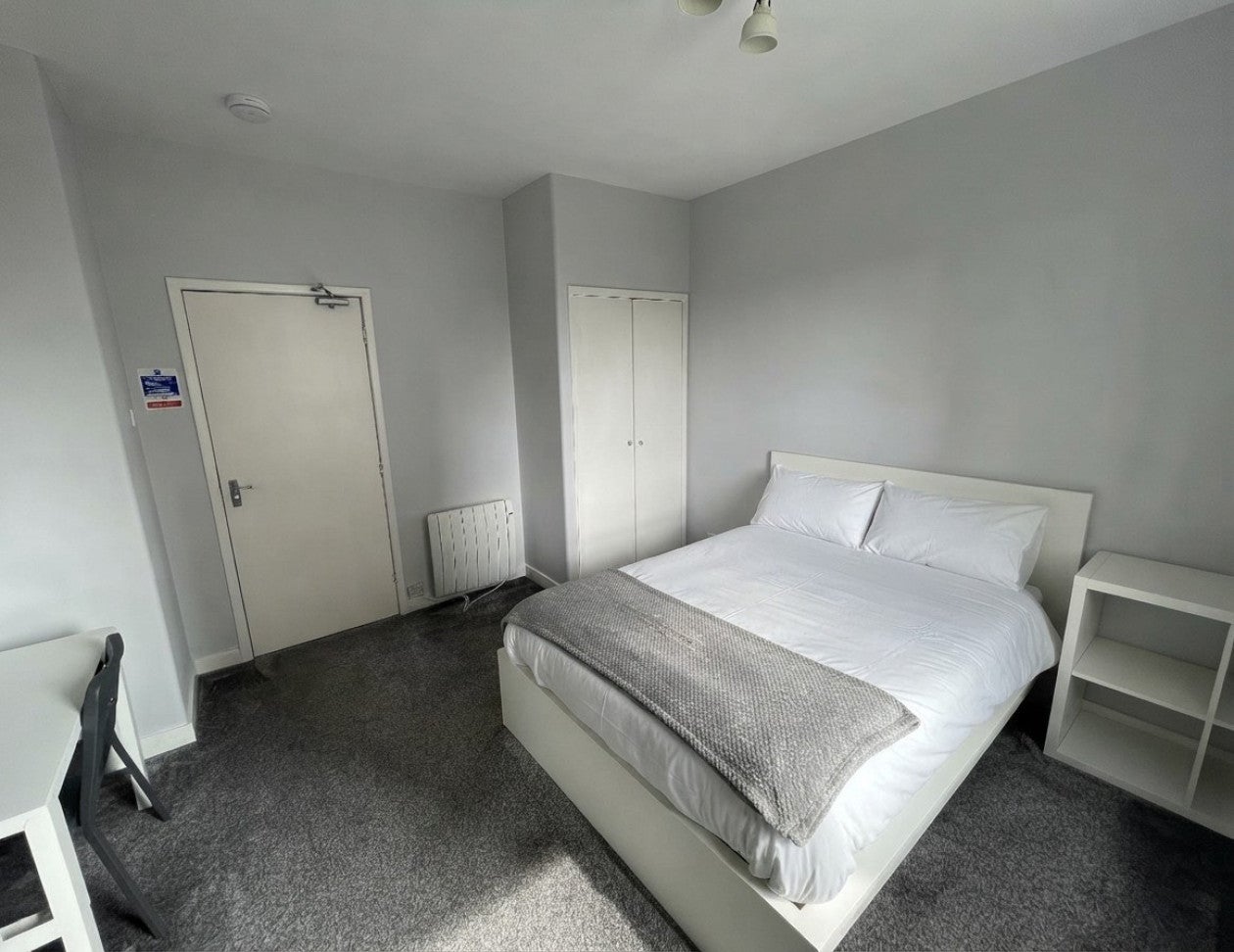 Flat Hilltown Terrace in Dundee
