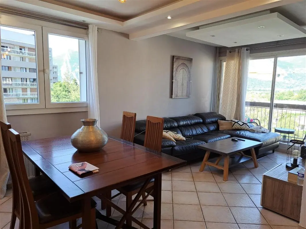 Flat Rue du Moucherotte in Sassenage