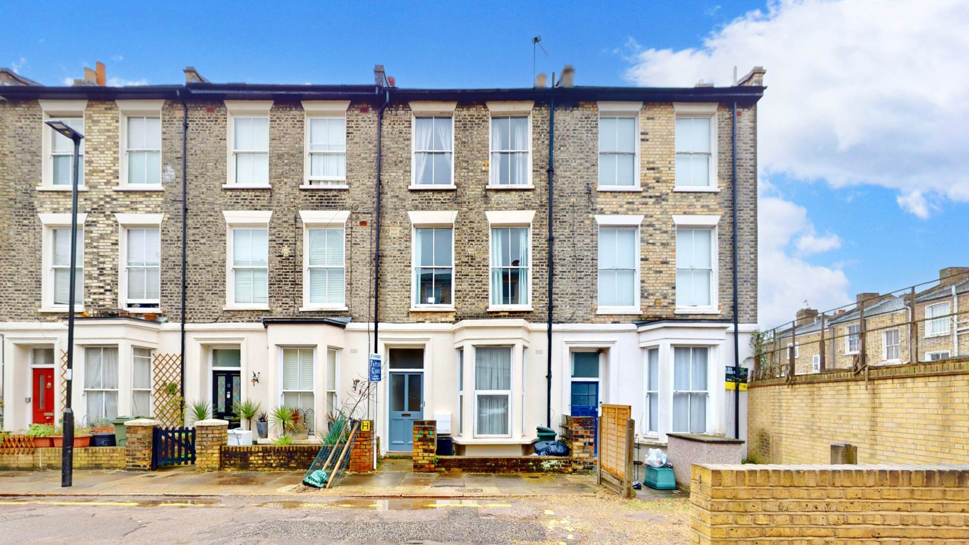 Flat Witley Road in Greater London
