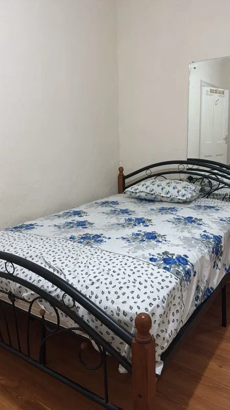 Room Pemdevon Road in Greater London