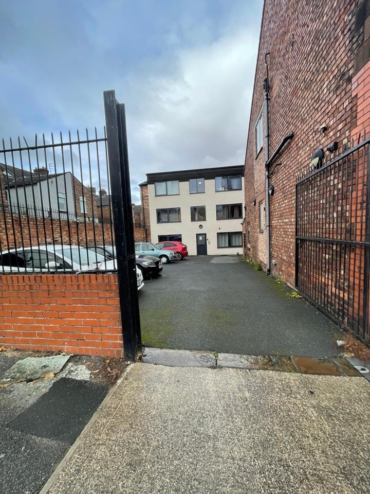 Flat Grange Road West in Birkenhead