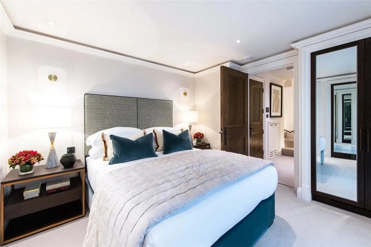 Flat Cambridge Place in Greater London