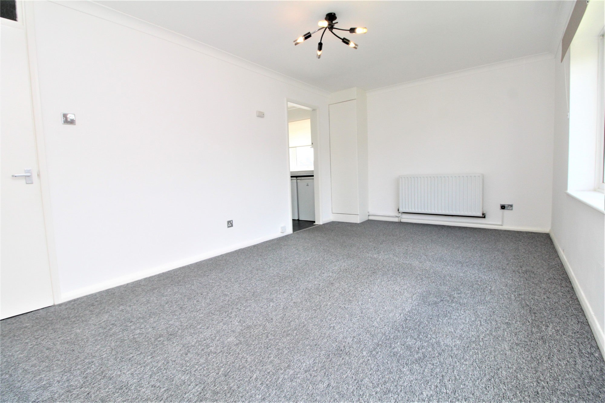 Flat Melvin Road in Greater London