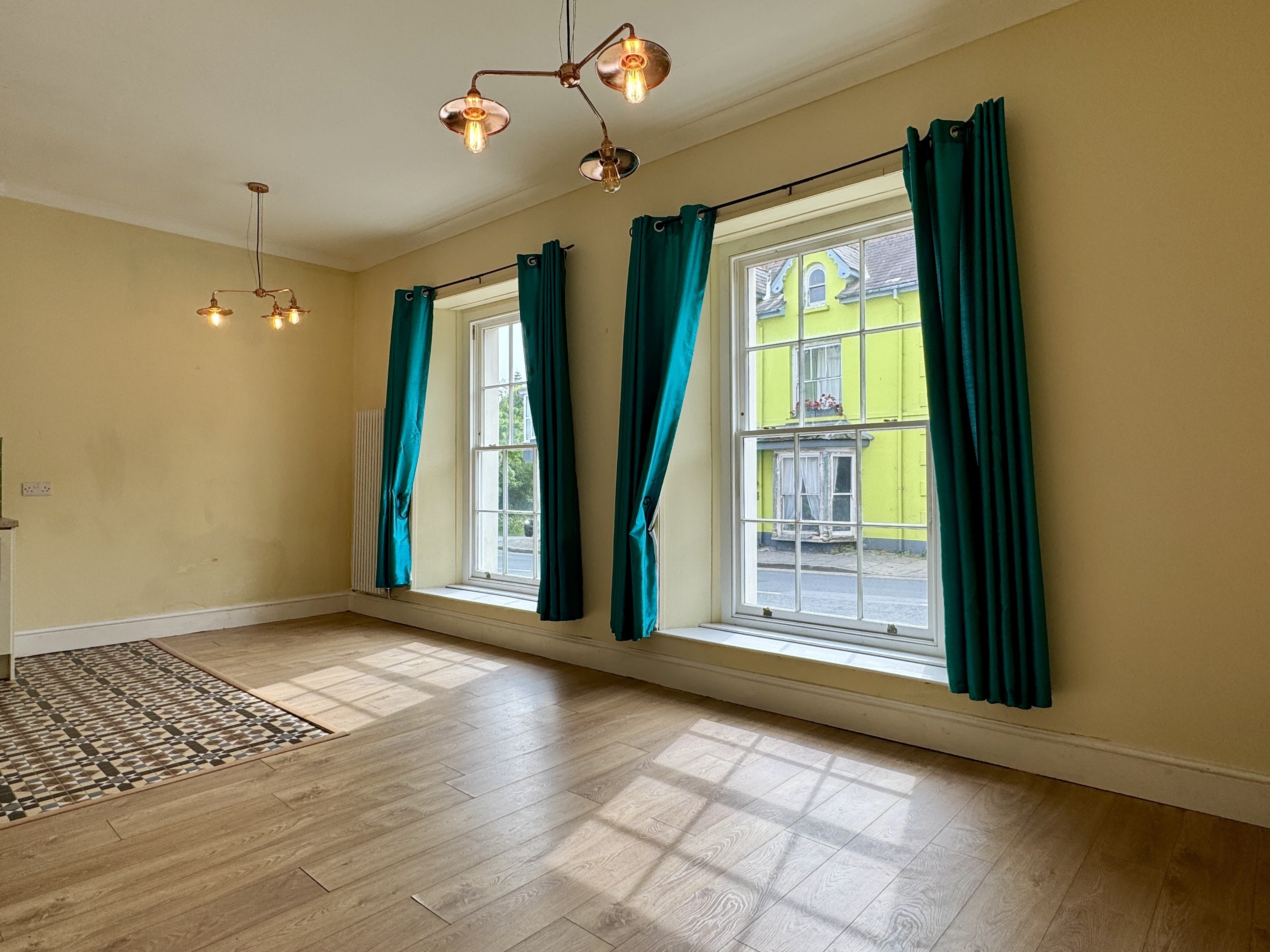 Flat Market Street in Narberth