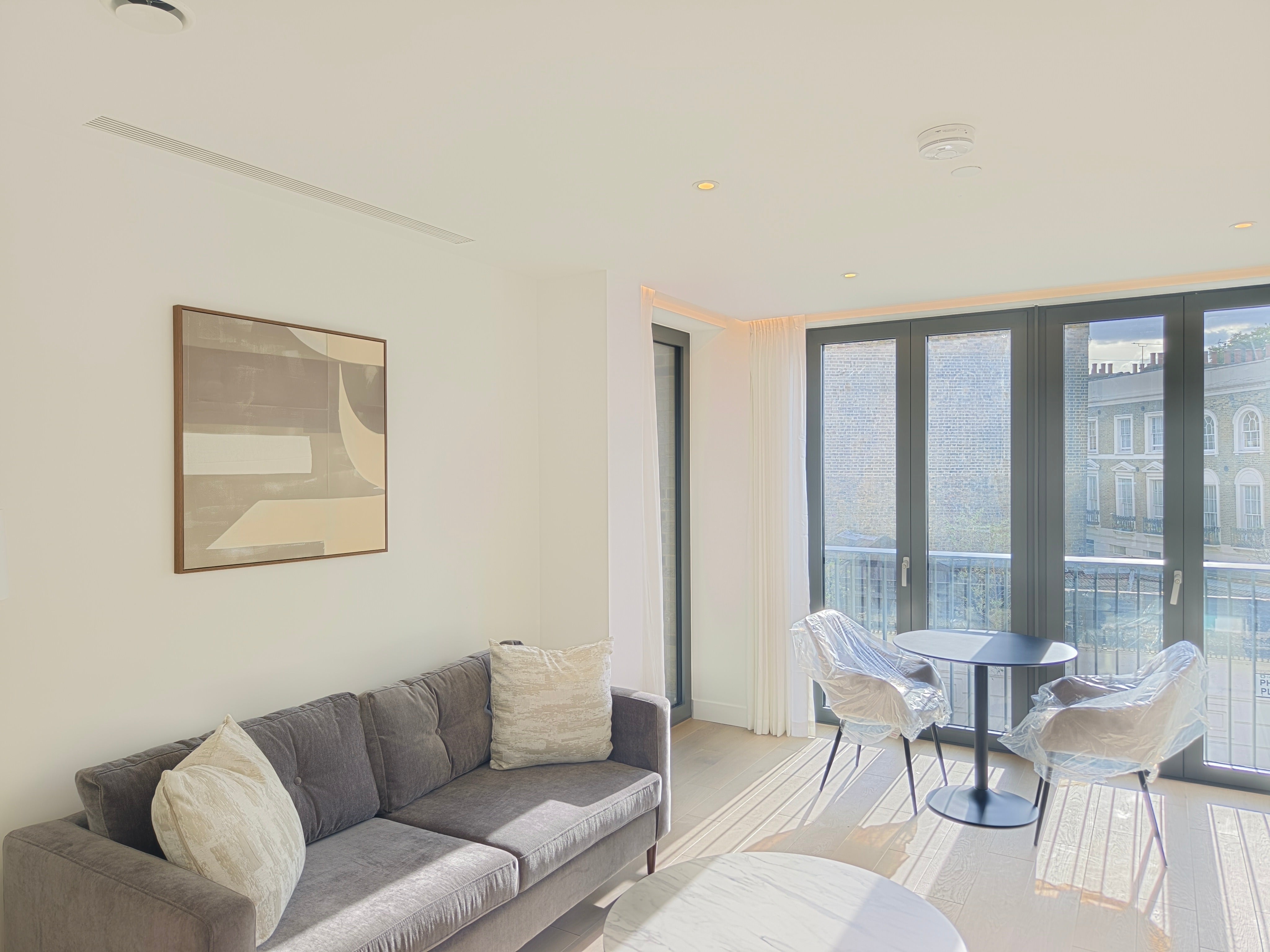 Flat Bedford Way in London