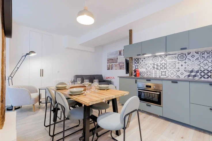 Flat Rue Marguerite de Rochechouart in Paris