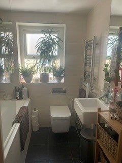 Room Gellatly Road in Greater London