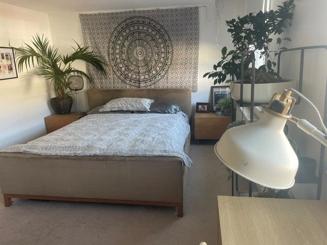 Room Gellatly Road in Greater London