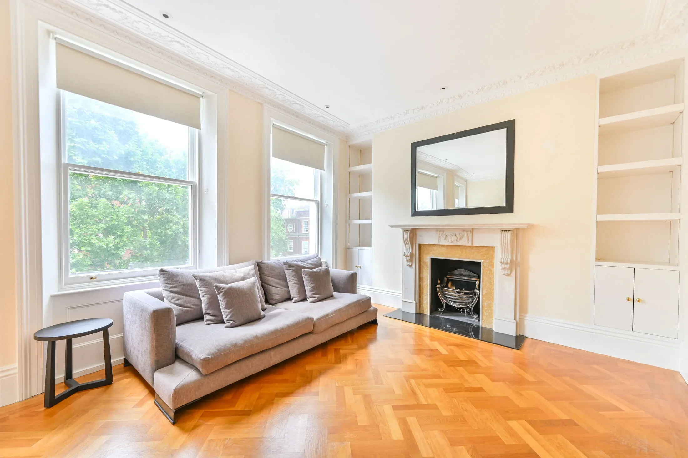 Flat Observatory Gardens in Greater London