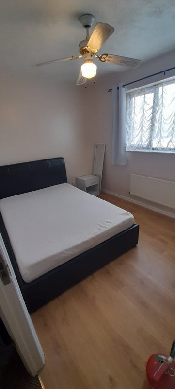 Room Lukin's Drive in Uttlesford