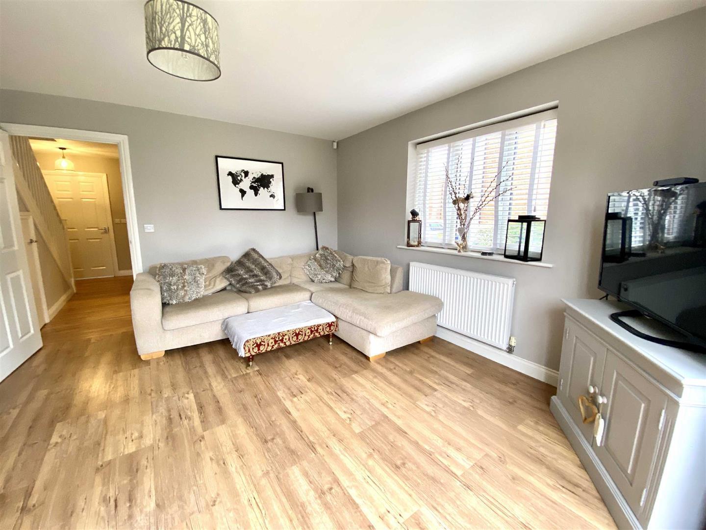 House Shoesmith Close in Hinckley and Bosworth