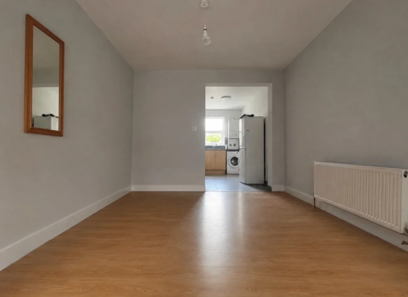 Flat Greenford Road in Greater London