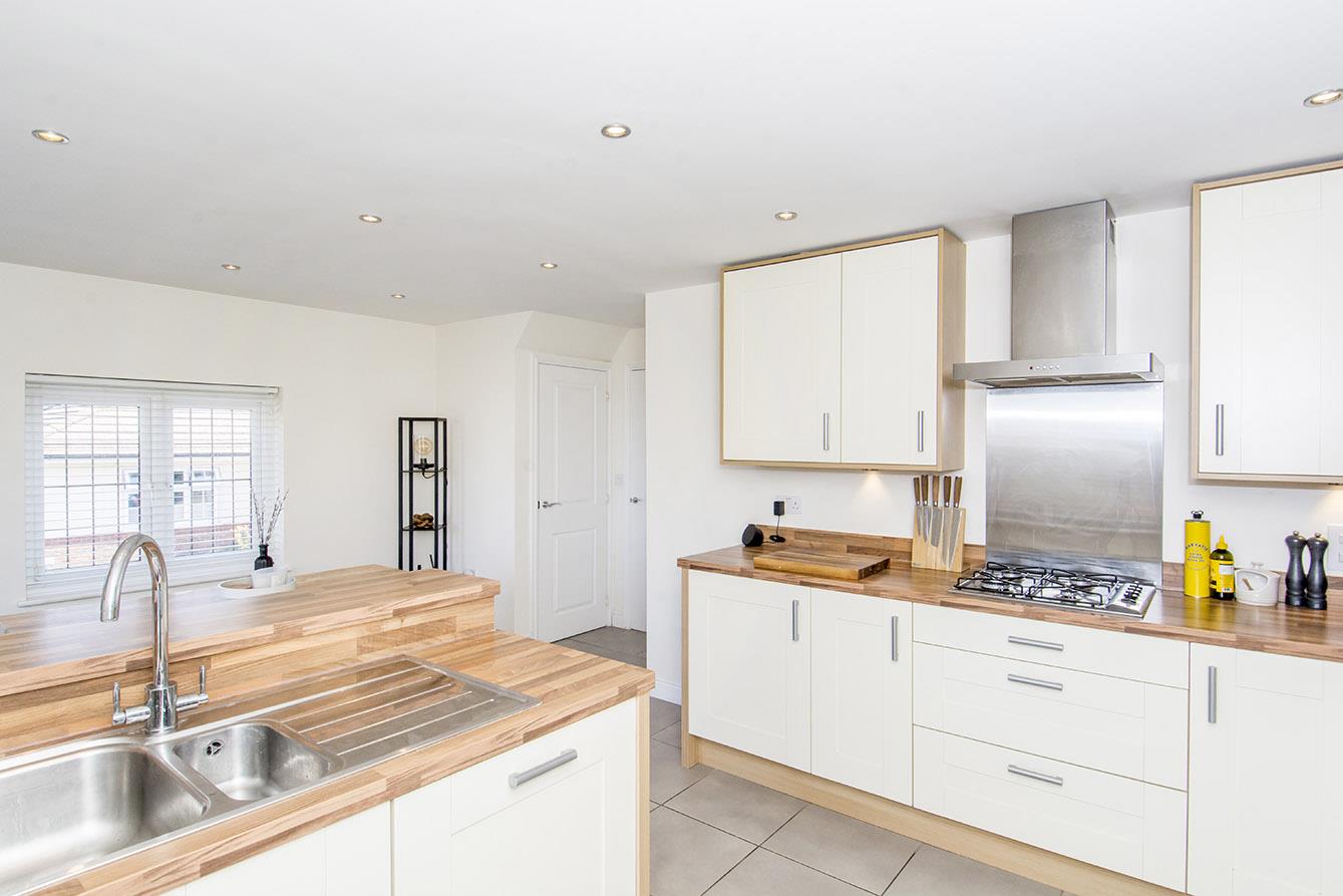House Whites Crescent in Harborough