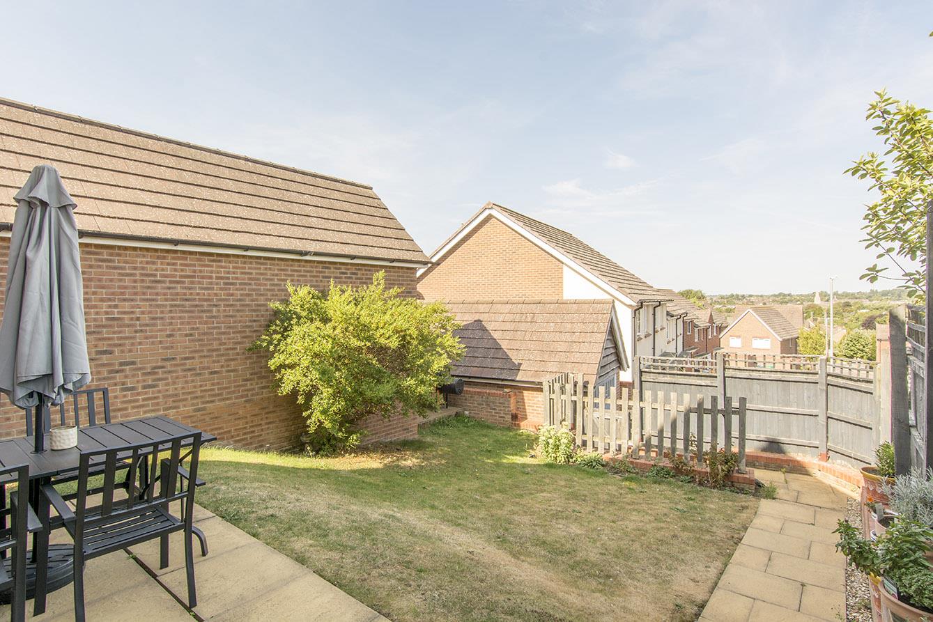House Whites Crescent in Harborough
