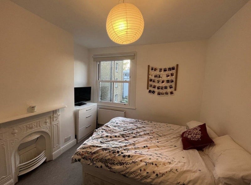 Flat Doddington Place in Greater London