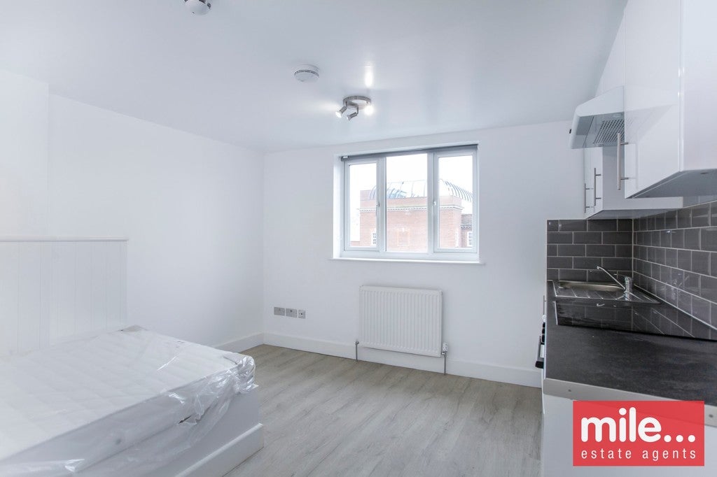 Room Sunnyside in London