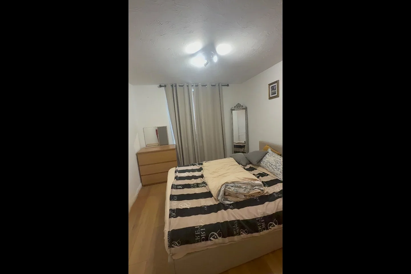 Flat Warton Road in Greater London