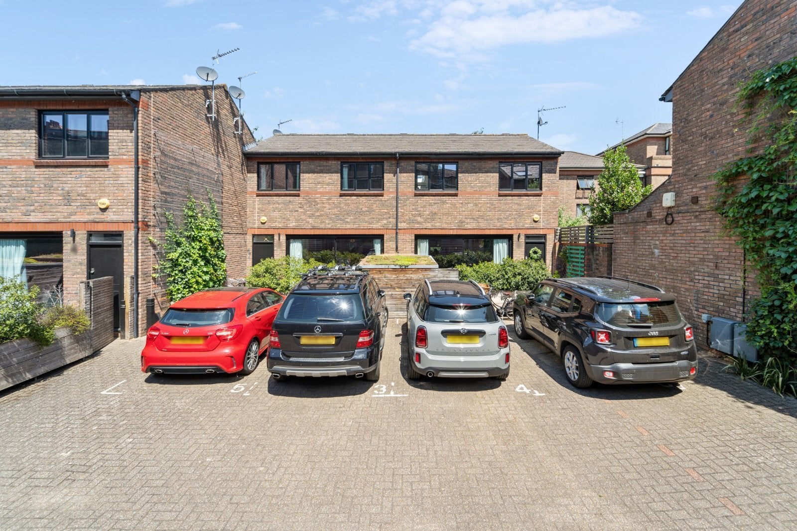 House Parkside in Greater London