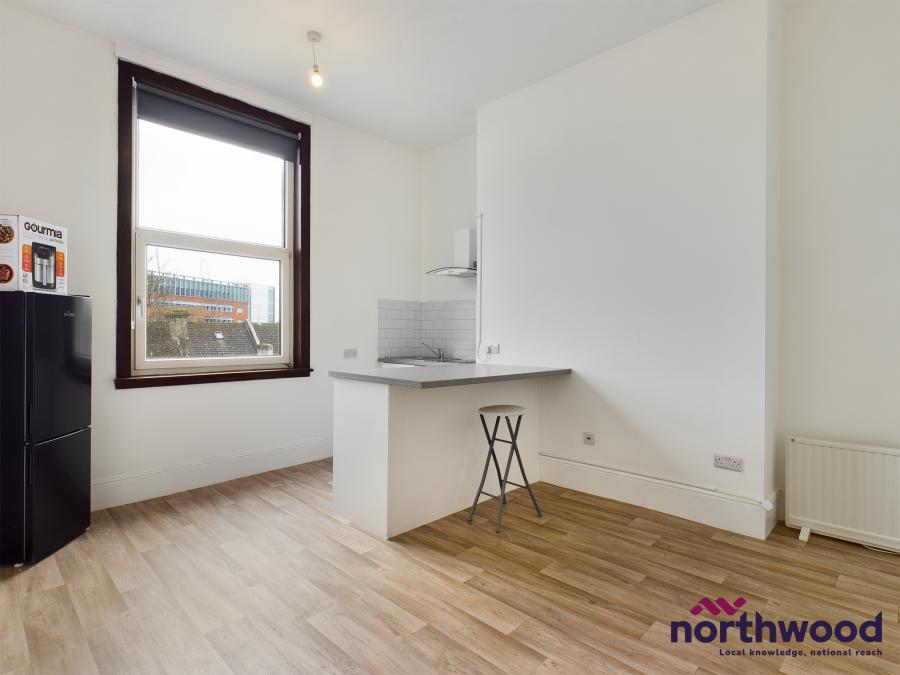 Flat Cornwallis Gardens in St Leonards