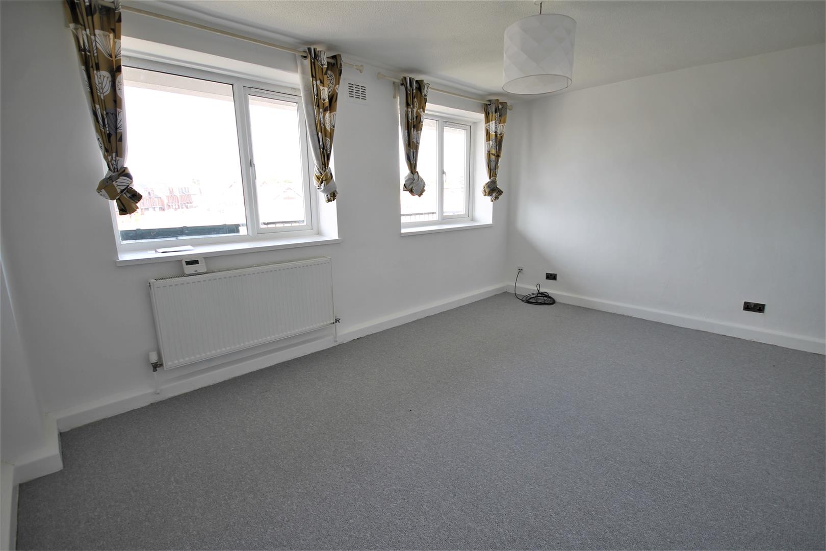 Flat Eccles New Road in Salford