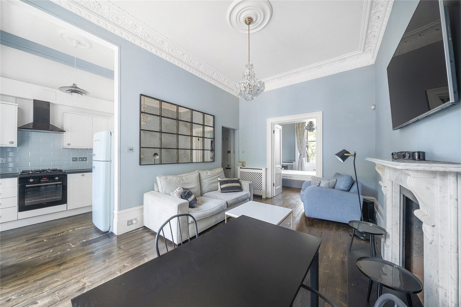Flat Ladbroke Grove in Greater London