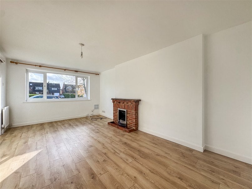 Flat Gilpin Green in St Albans