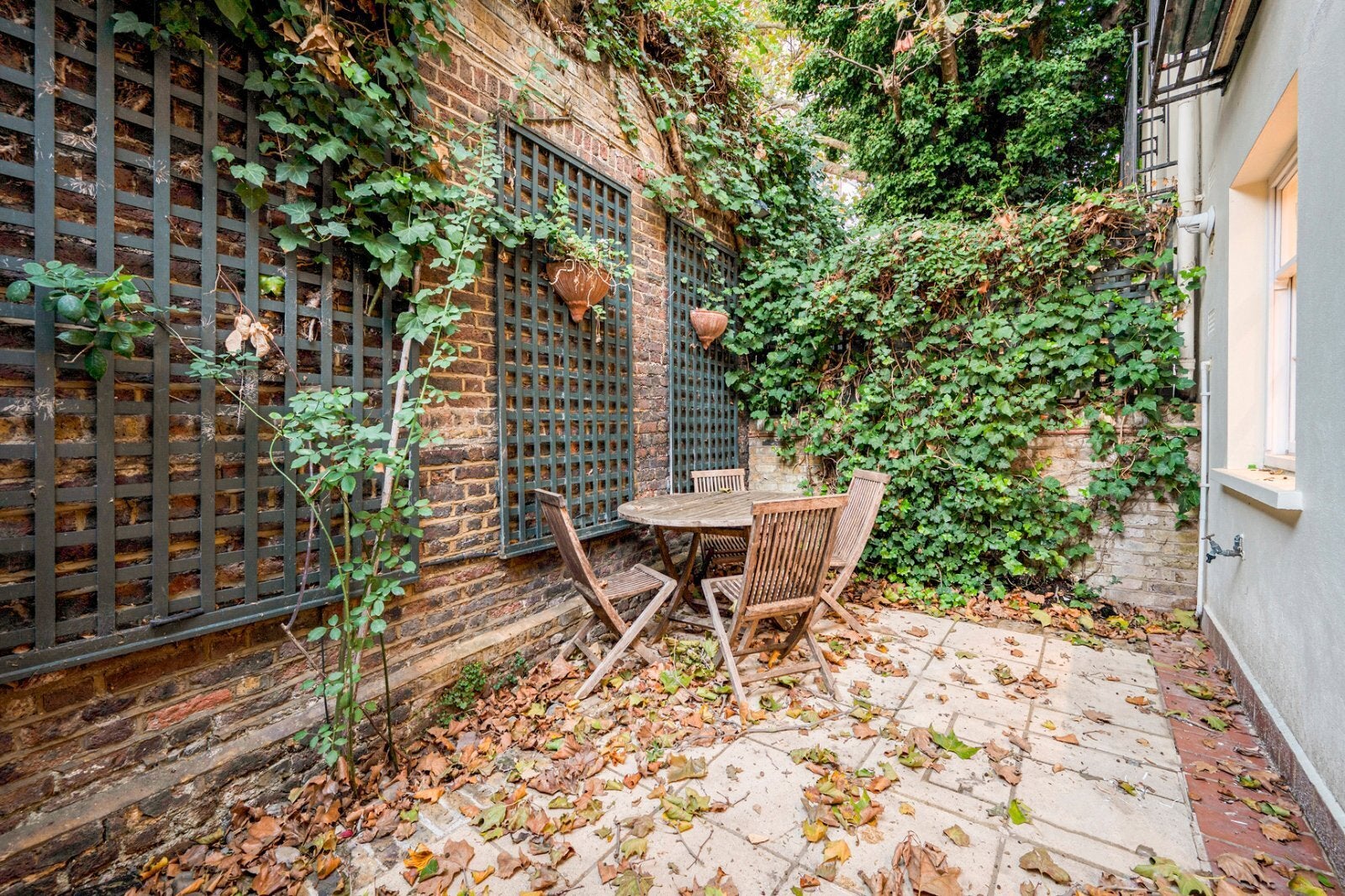 House Kent Yard in City of Westminster