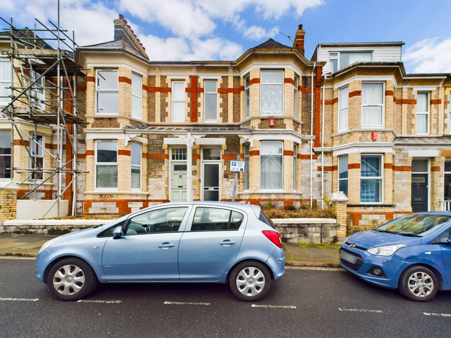 Room Hillside Avenue in Plymouth