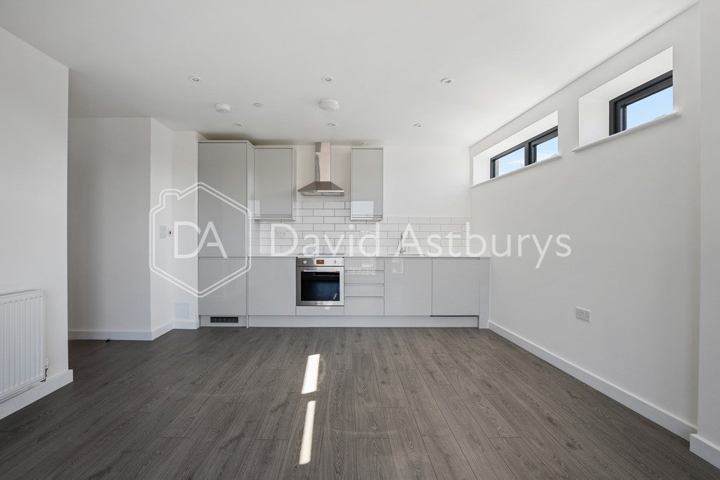 Flat Kent Street in Greater London