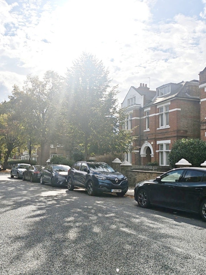 Flat Marchwood Crescent in Greater London