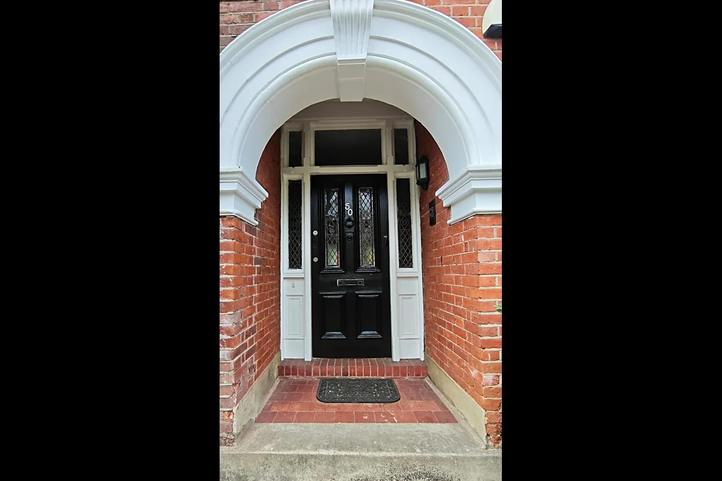 Flat Marchwood Crescent in Greater London
