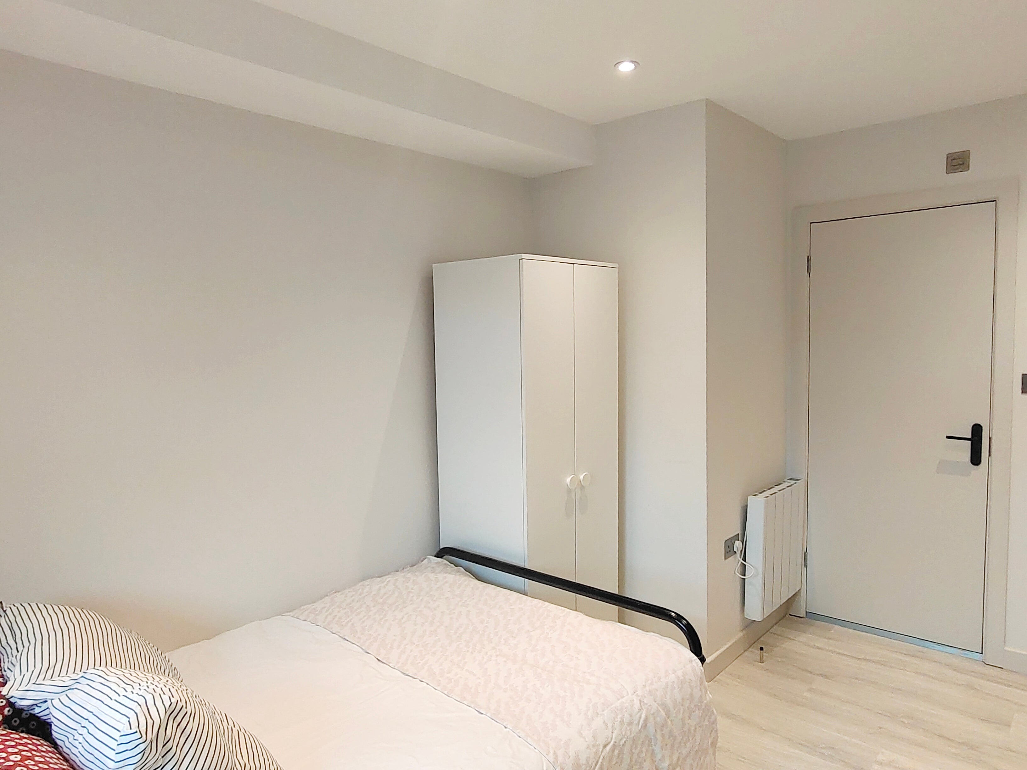 Room Addison Gardens in Greater London