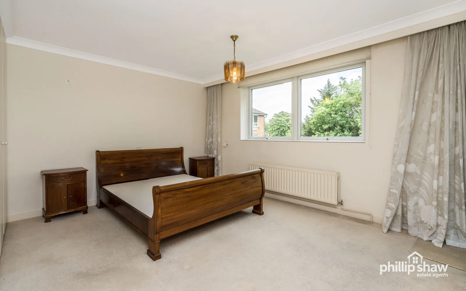 Flat Wolverton Road in Greater London