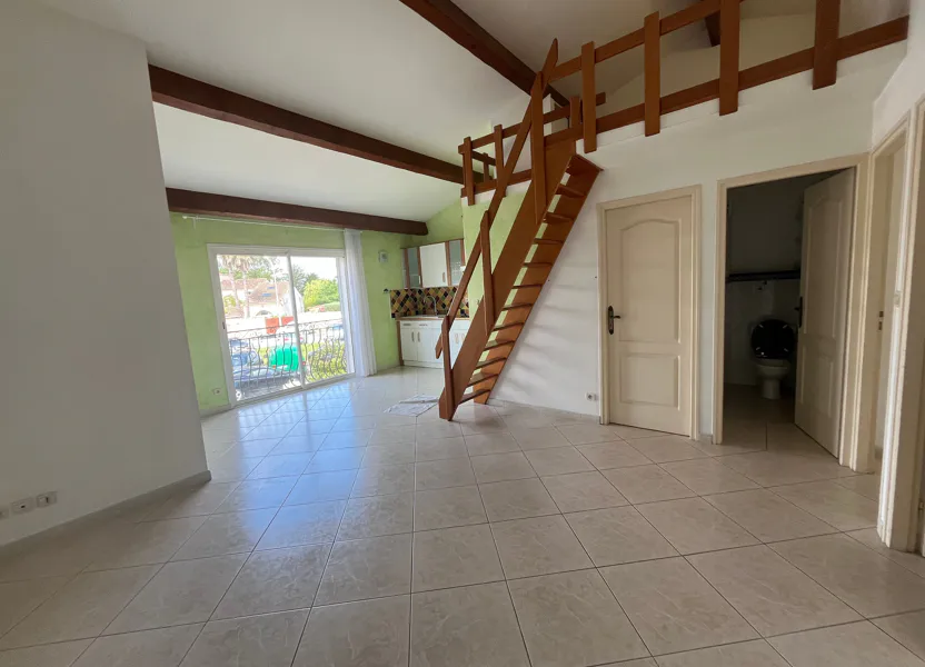 Flat Place des Compagnons in Marsillargues
