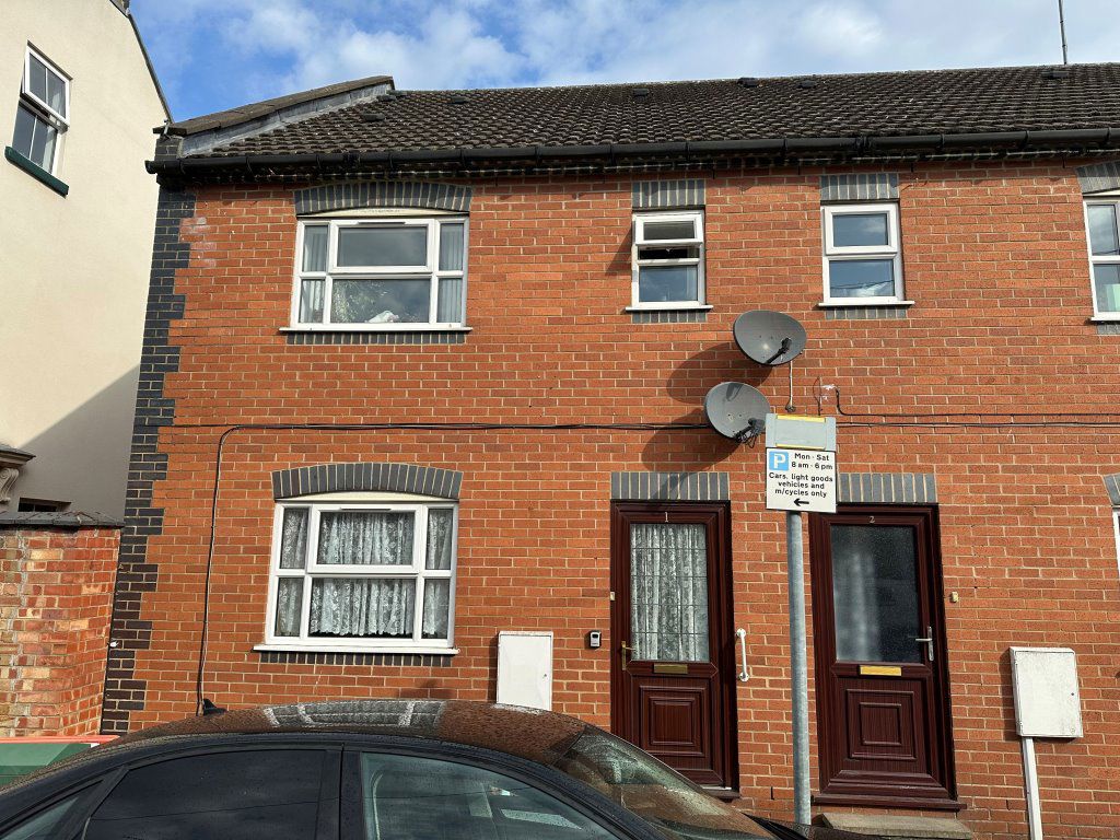 Flat Vernon Terrace in Northampton
