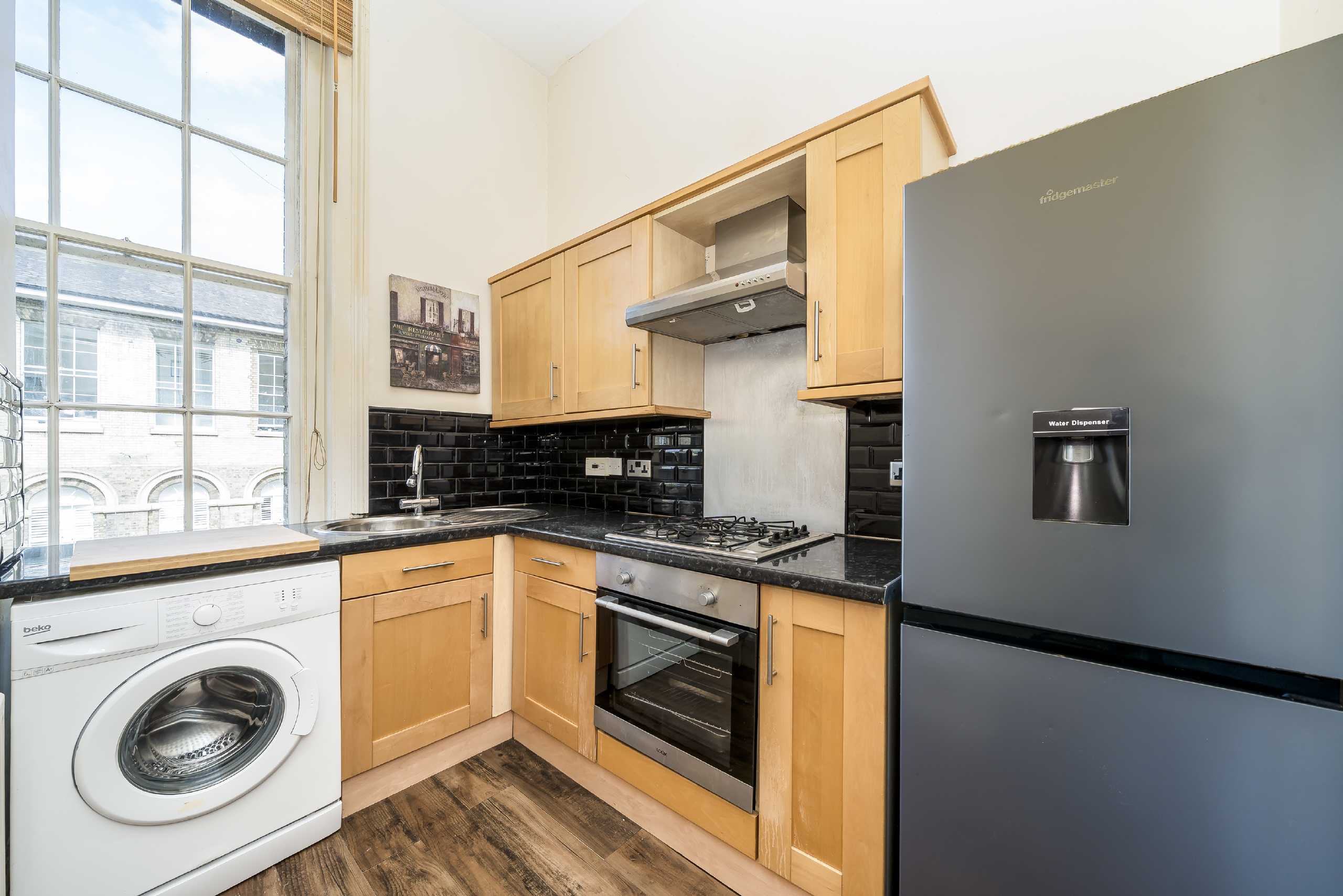 Flat Gilbert Close in Greater London