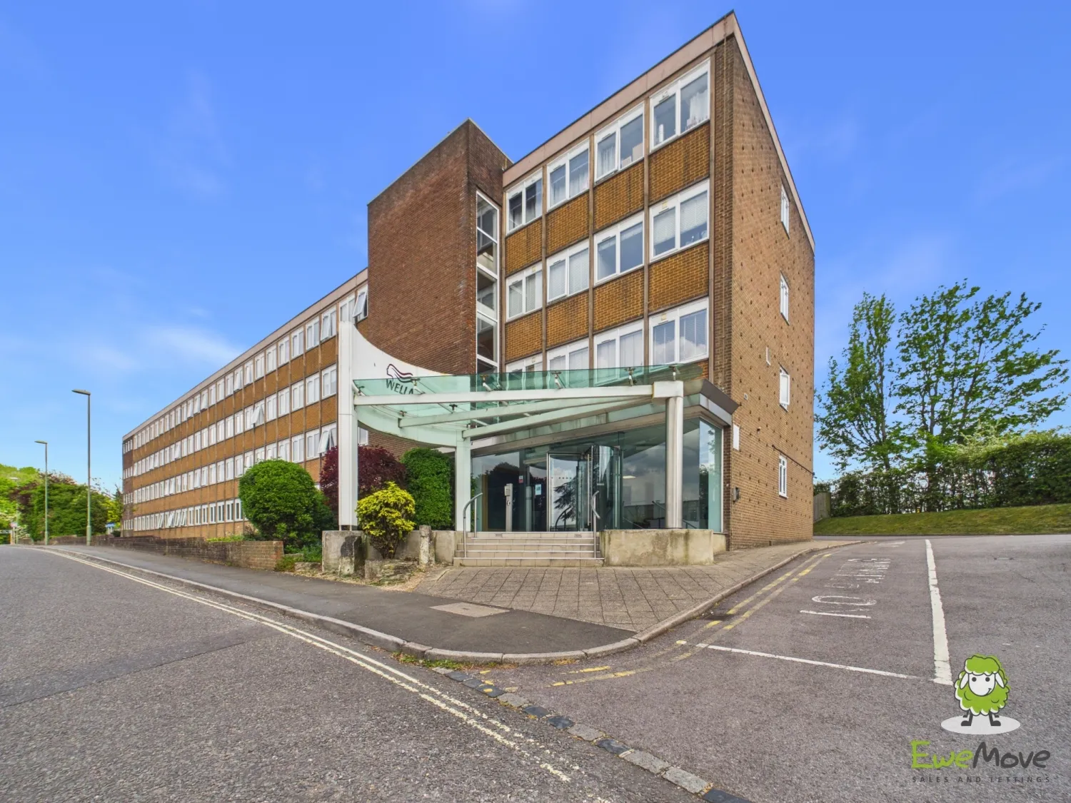 Flat Wella Path in Basingstoke and Deane