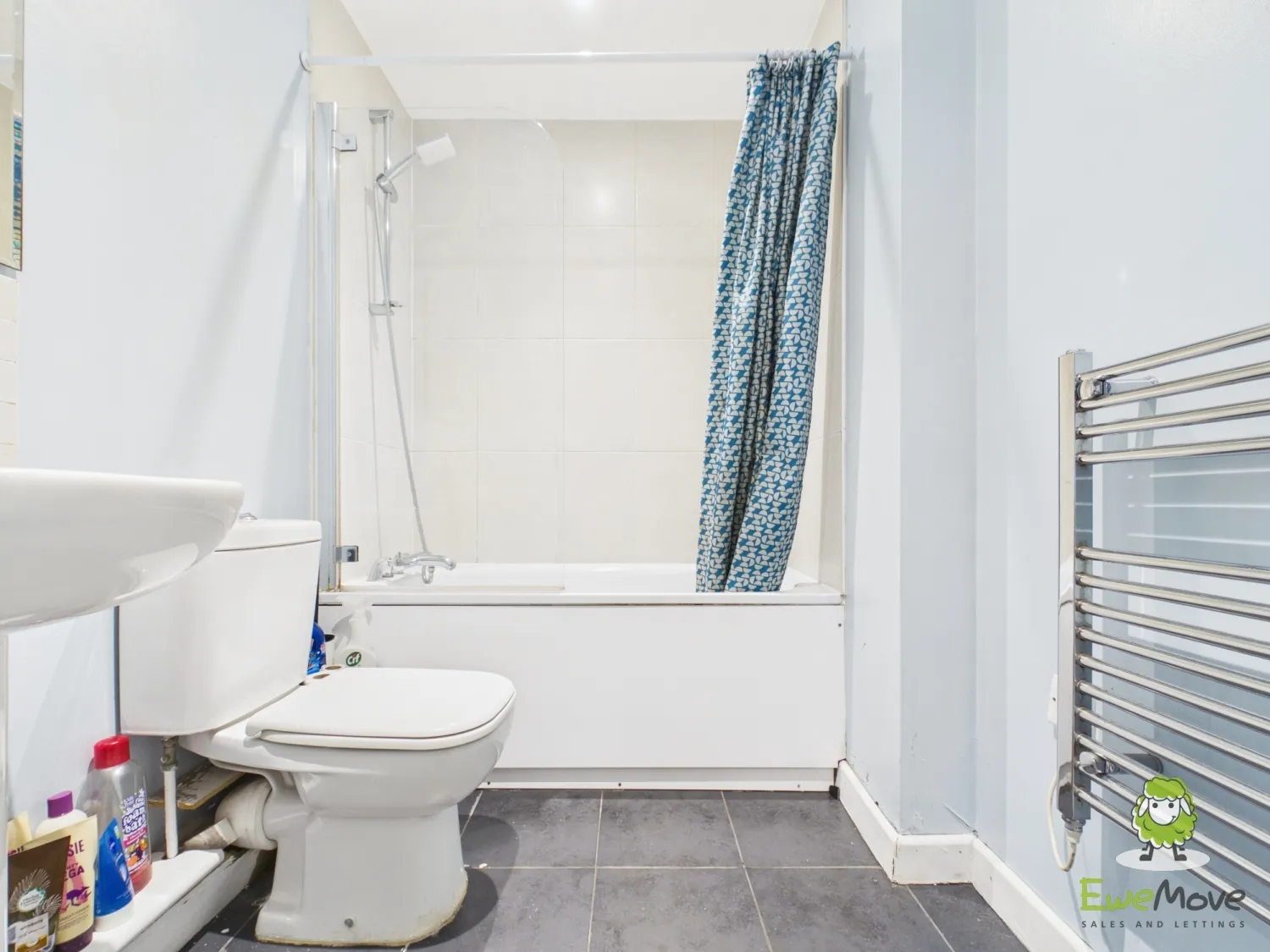 Flat Wella Path in Basingstoke and Deane
