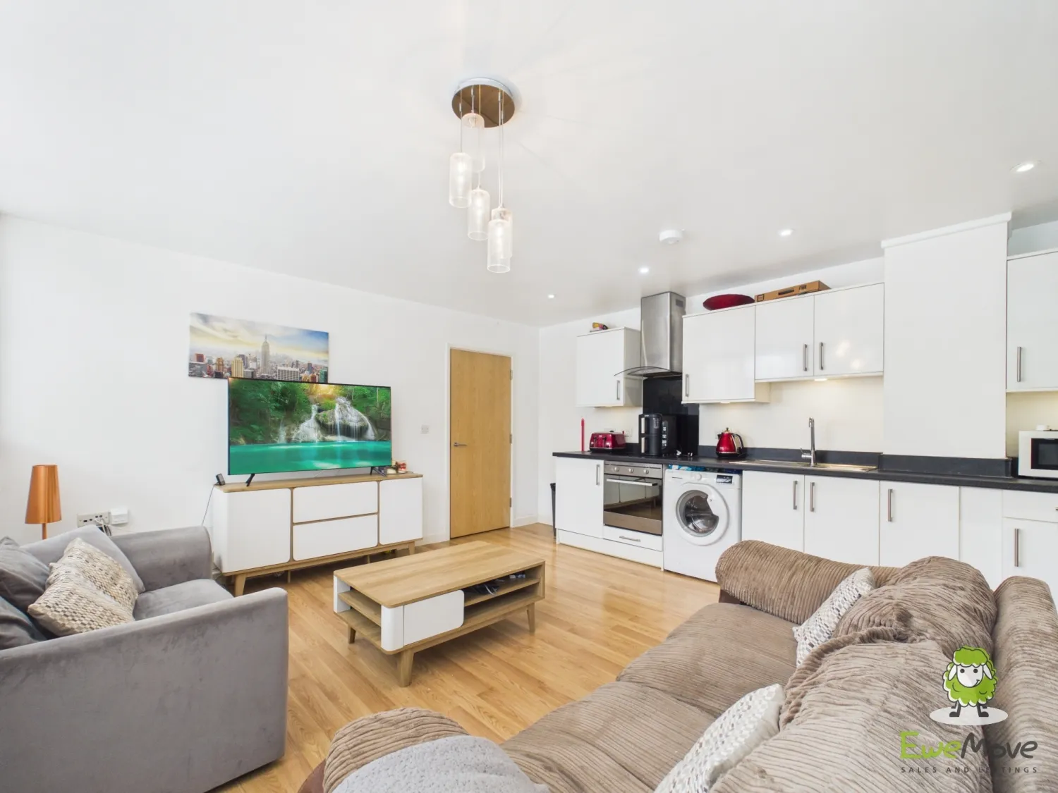 Flat Wella Path in Basingstoke and Deane