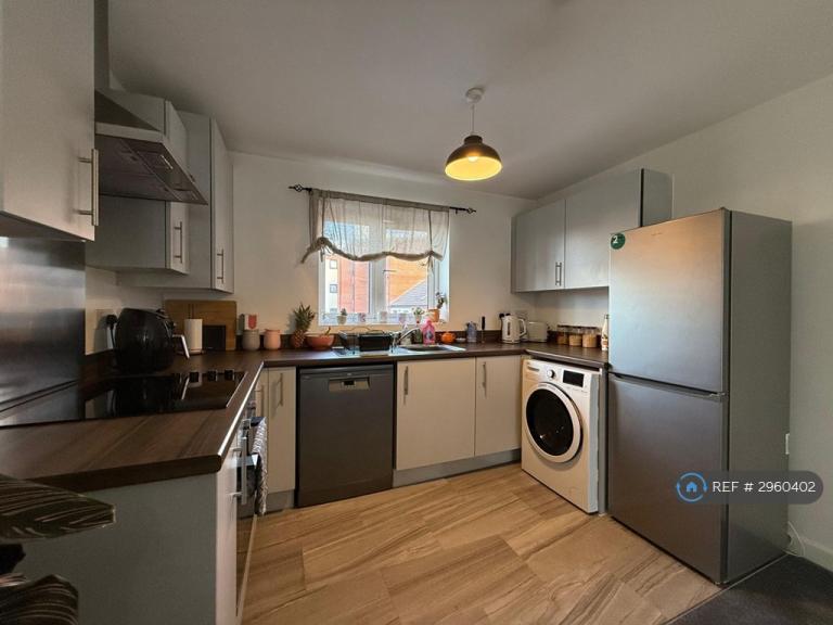 Flat Dalmuir Road in Birmingham
