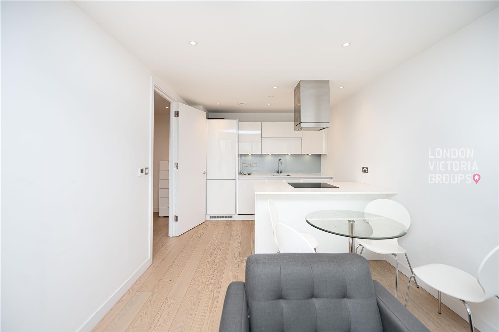 Flat Yabsley Street in Greater London