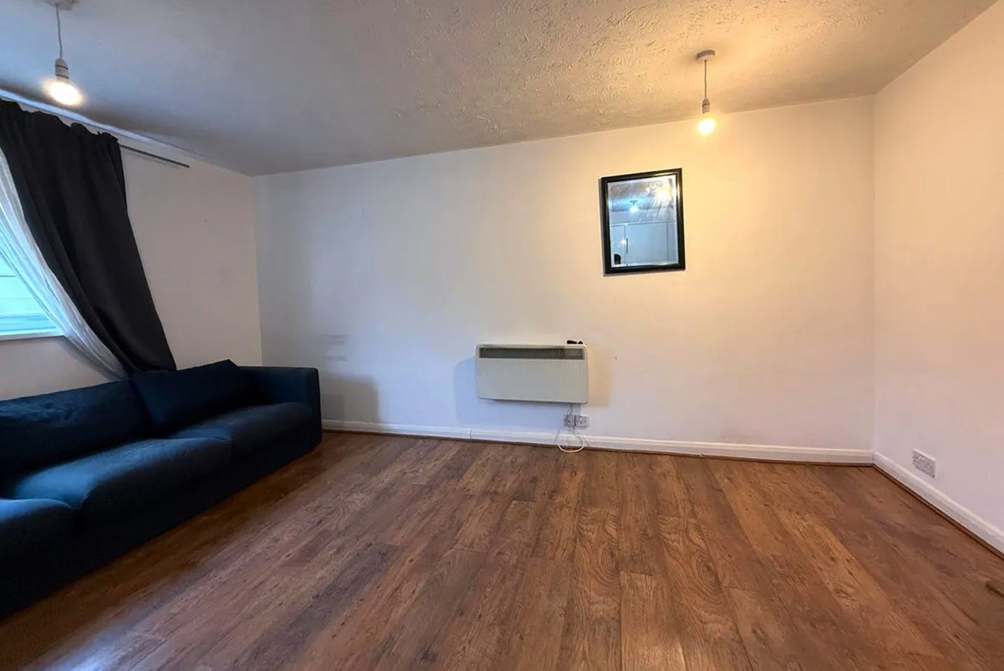 Flat Ambassador Square in Greater London