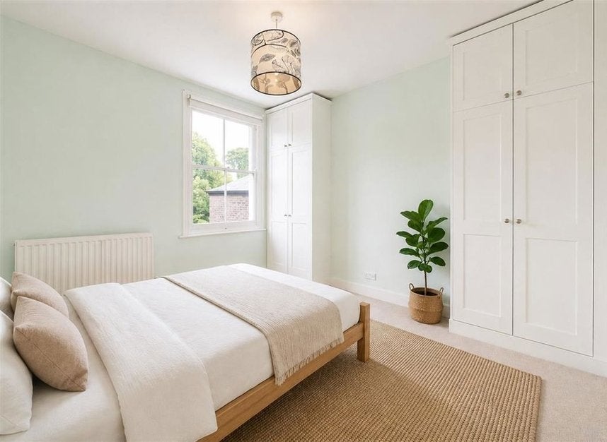 House Bousfield Road in Greater London