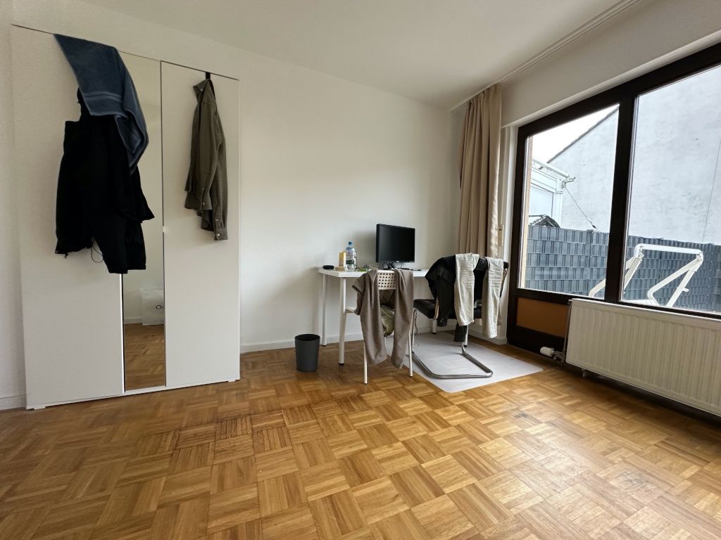 Zimmer Tucholskystraße in Frankfurt am Main