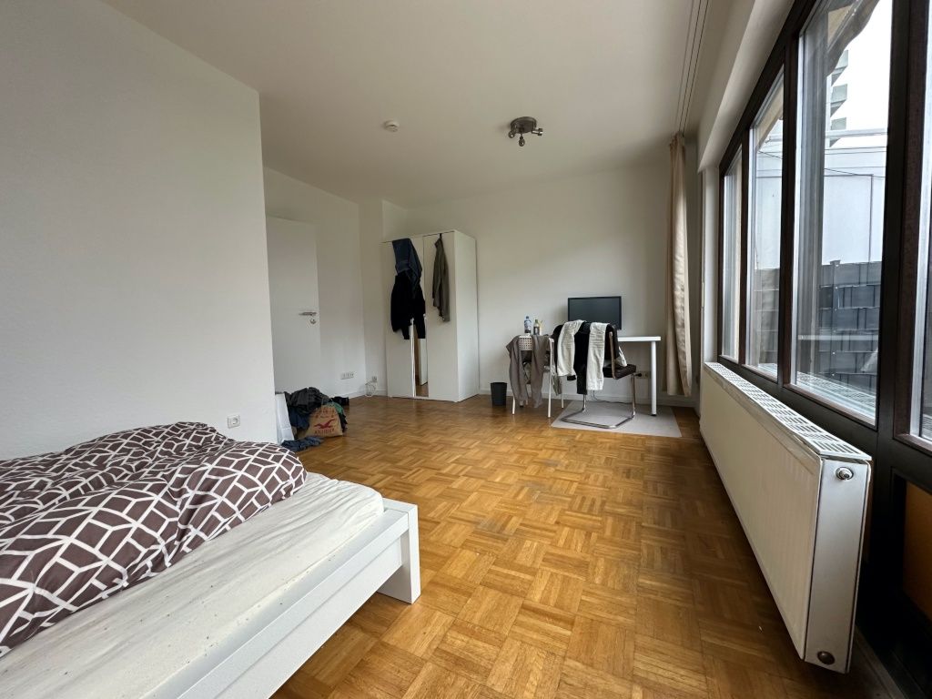 Zimmer Tucholskystraße in Frankfurt am Main